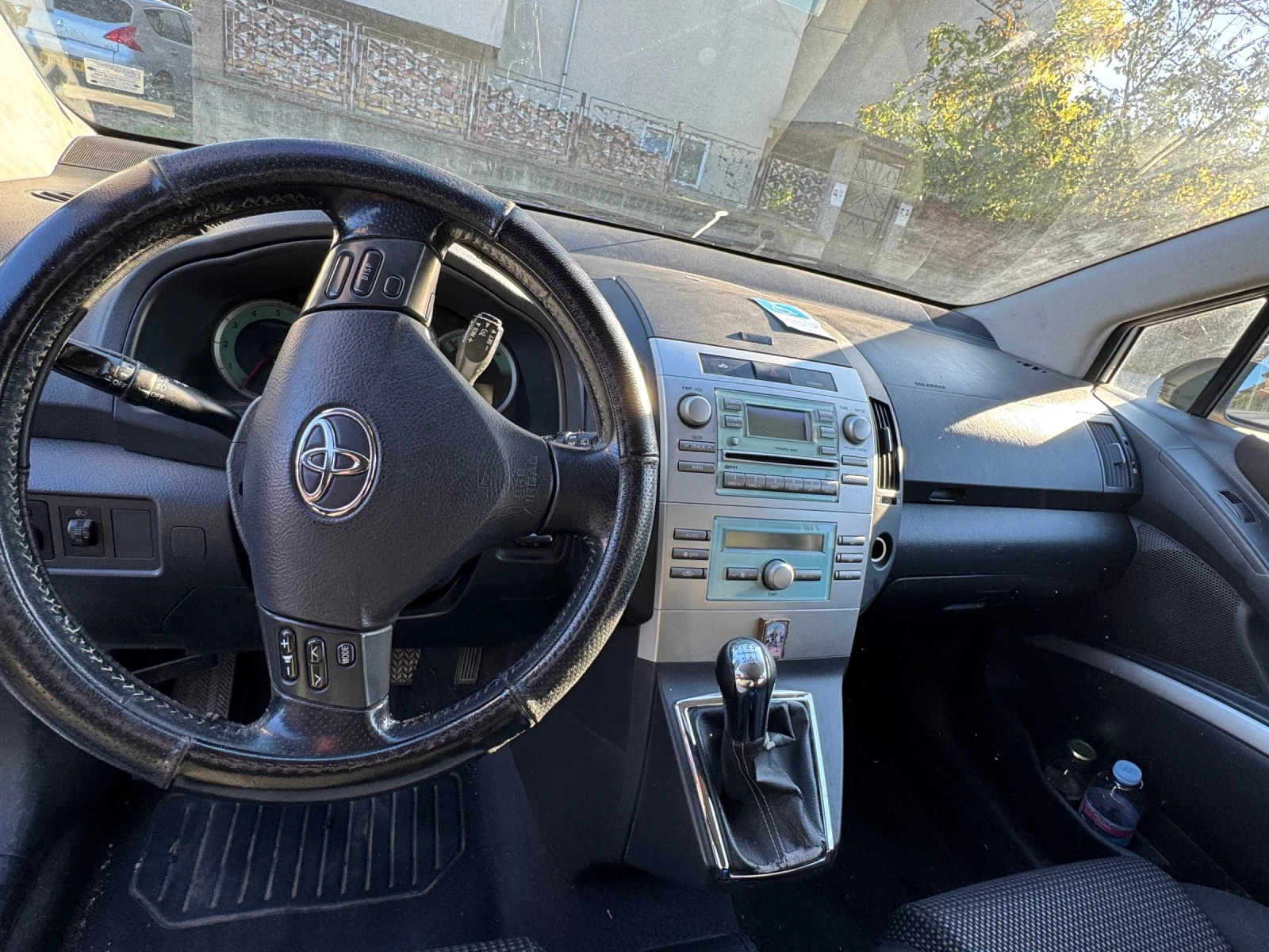 Toyota Corolla verso  - изображение 9
