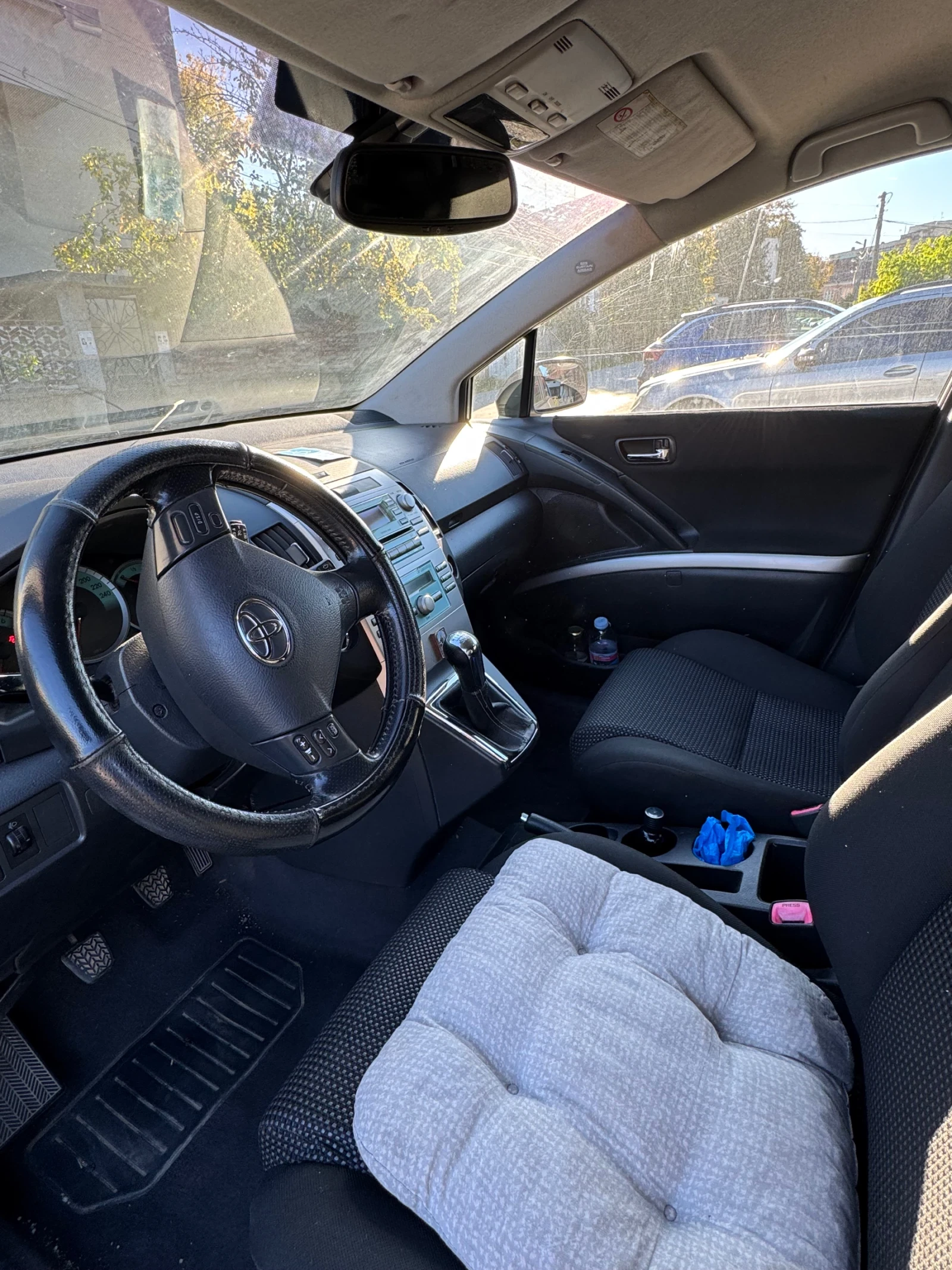 Toyota Corolla verso  - изображение 8