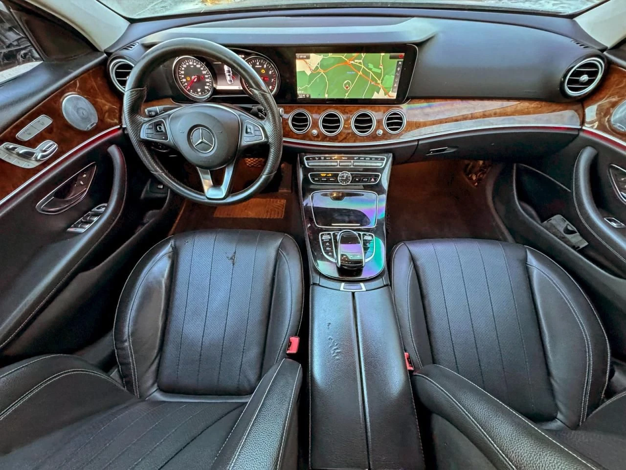 Mercedes-Benz E 300  - изображение 9