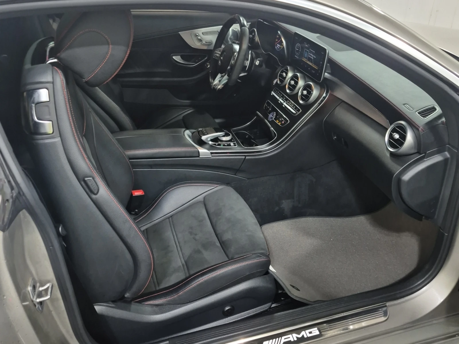 Mercedes-Benz C 43 AMG  - изображение 8