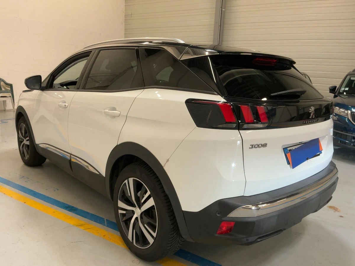 Peugeot 3008 1.2 Allure, снимка 2 - Автомобили и джипове - 53800667