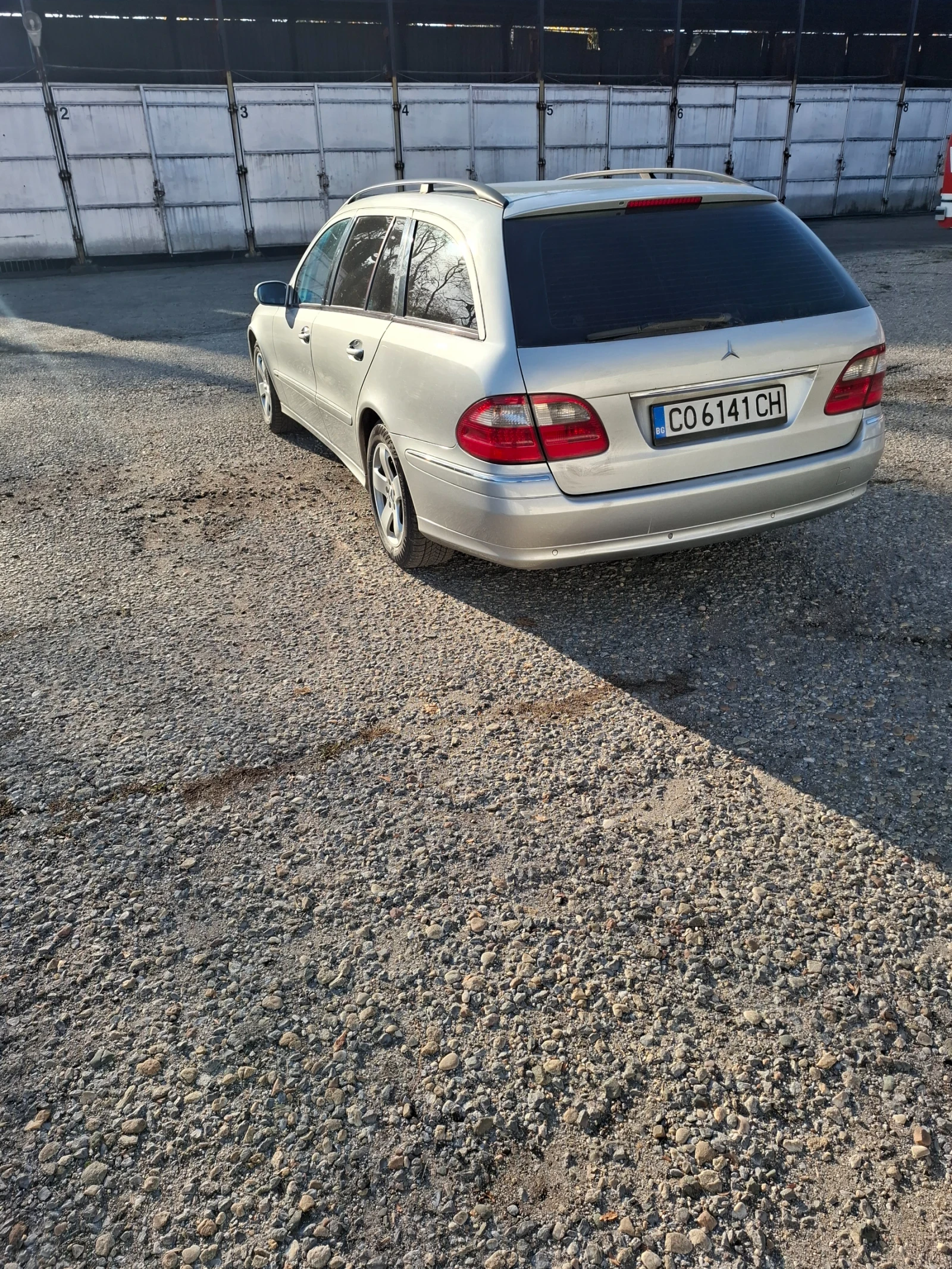 Mercedes-Benz E 270 CDI AVANTGARDE , снимка 11 - Автомобили и джипове - 53913726