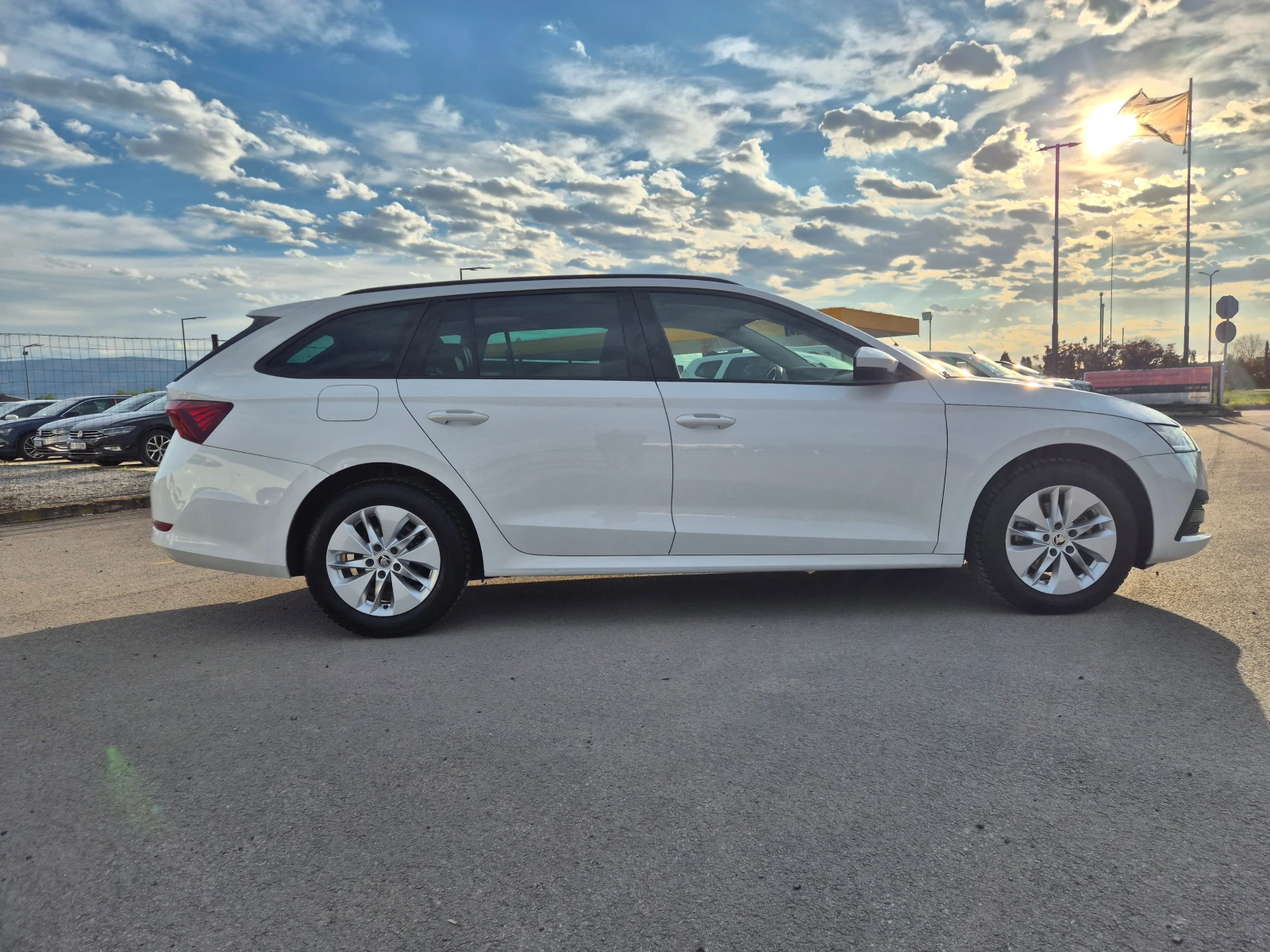 Skoda Octavia С Гаранция 2.0TDI-А/Т-150кс, снимка 6 - Автомобили и джипове - 54126976