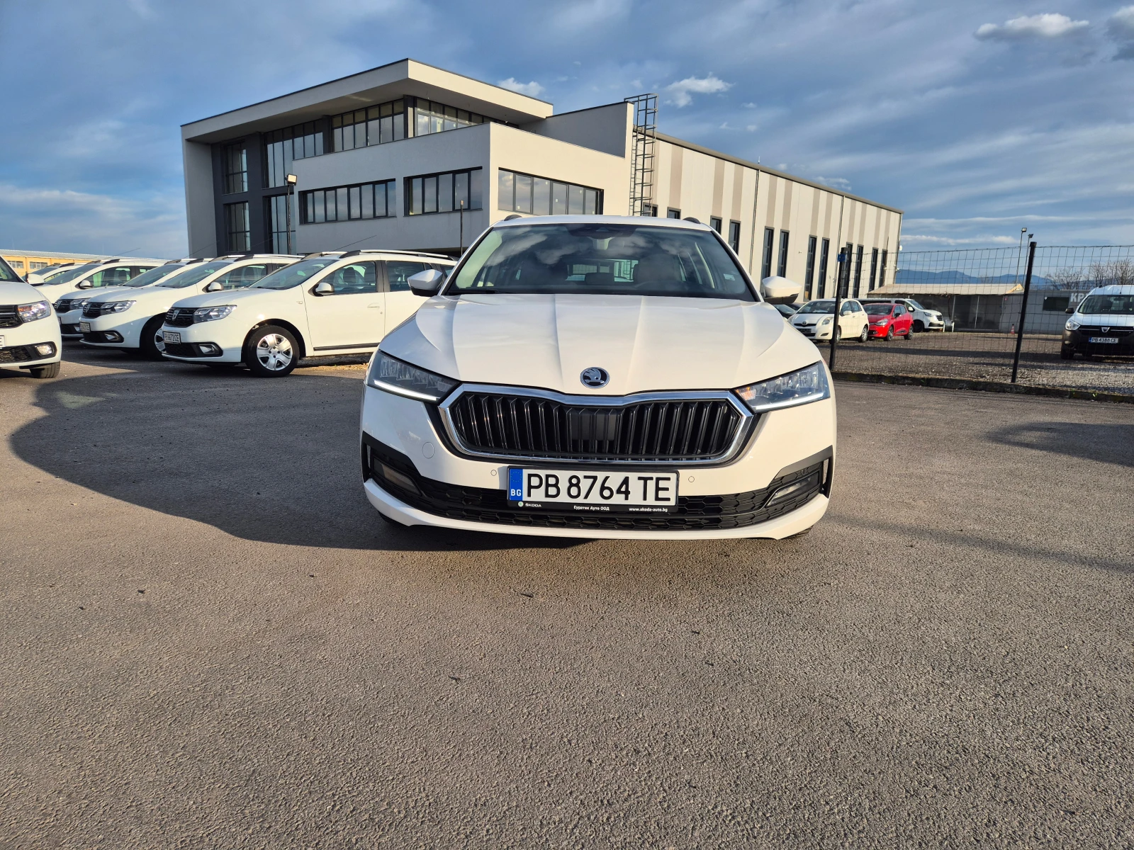 Skoda Octavia С Гаранция 2.0TDI-А/Т-150кс, снимка 8 - Автомобили и джипове - 54126976