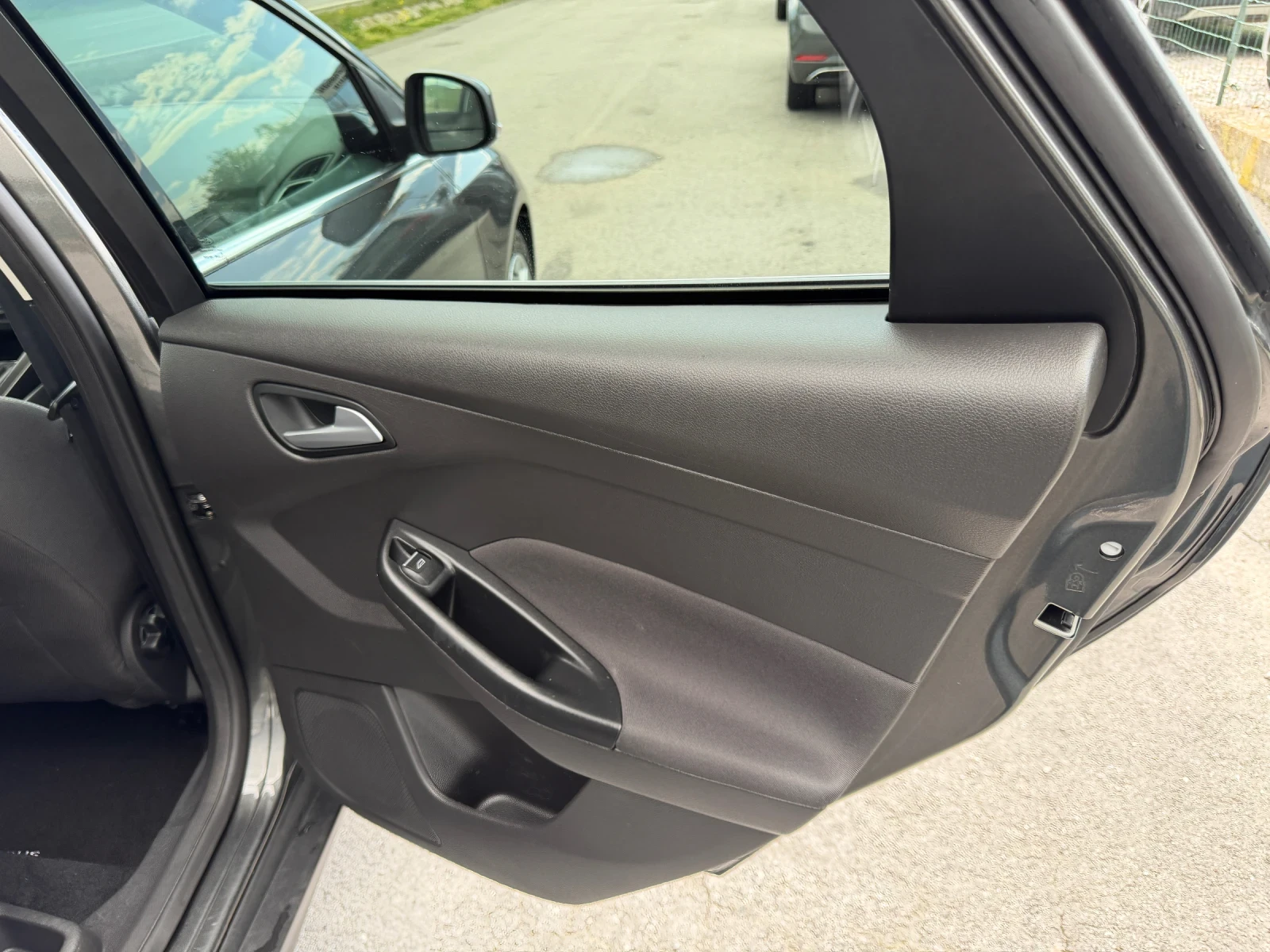 Ford Focus 1.5 TDCI, снимка 7 - Автомобили и джипове - 54328808