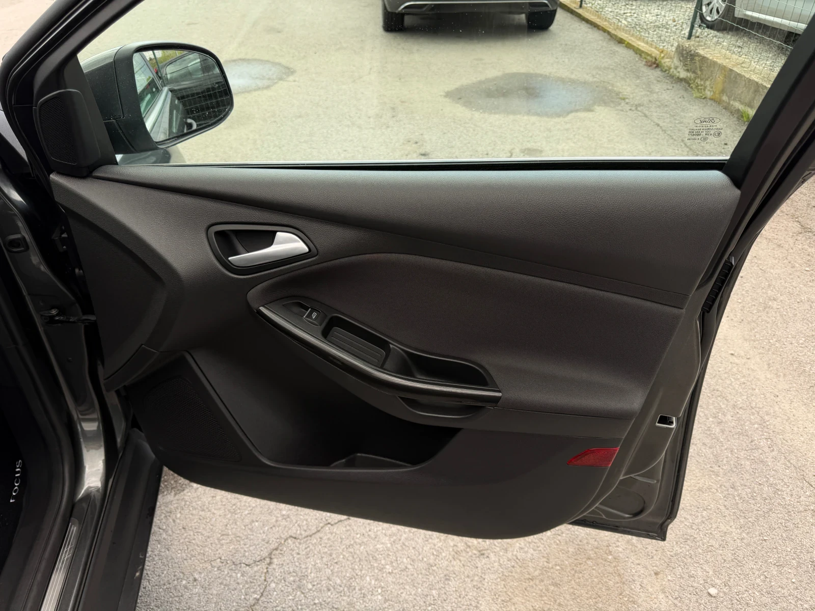 Ford Focus 1.5 TDCI, снимка 10 - Автомобили и джипове - 54328808