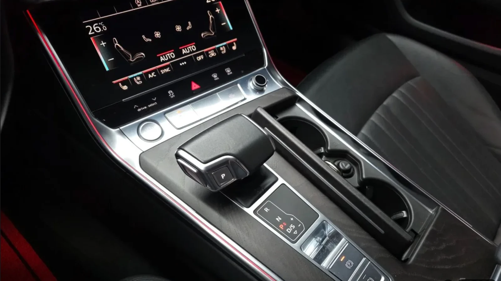 Audi A6 QUATTRO / 360 CAM / ОБДУХВАНЕ / HEAD UP , снимка 11 - Автомобили и джипове - 54640434