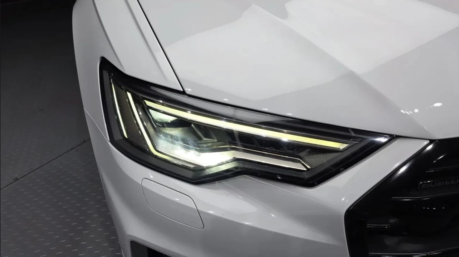 Audi A6 QUATTRO / 360 CAM / ОБДУХВАНЕ / HEAD UP , снимка 6 - Автомобили и джипове - 54640434