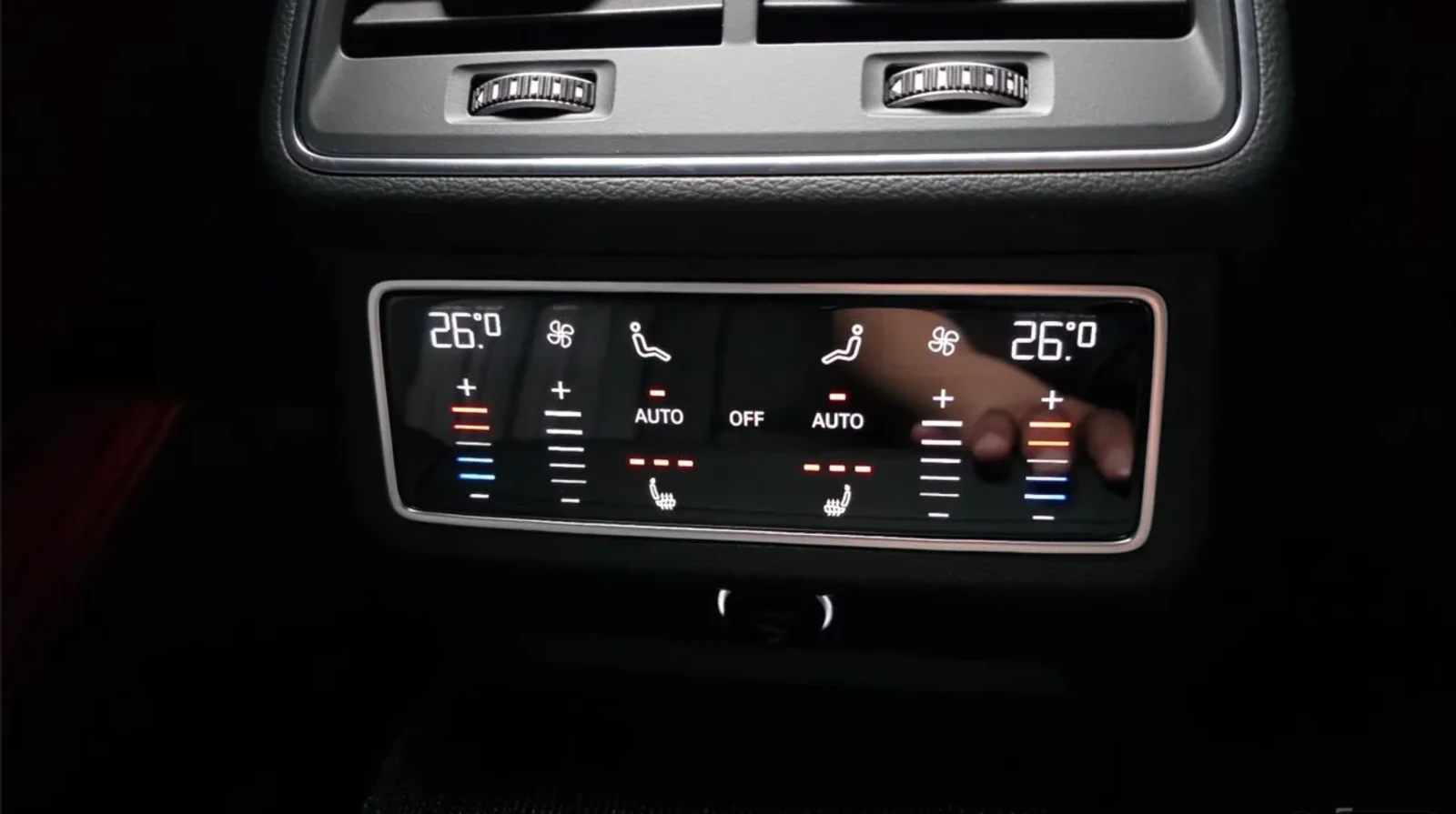 Audi A6 QUATTRO / 360 CAM / ОБДУХВАНЕ / HEAD UP , снимка 17 - Автомобили и джипове - 54640434