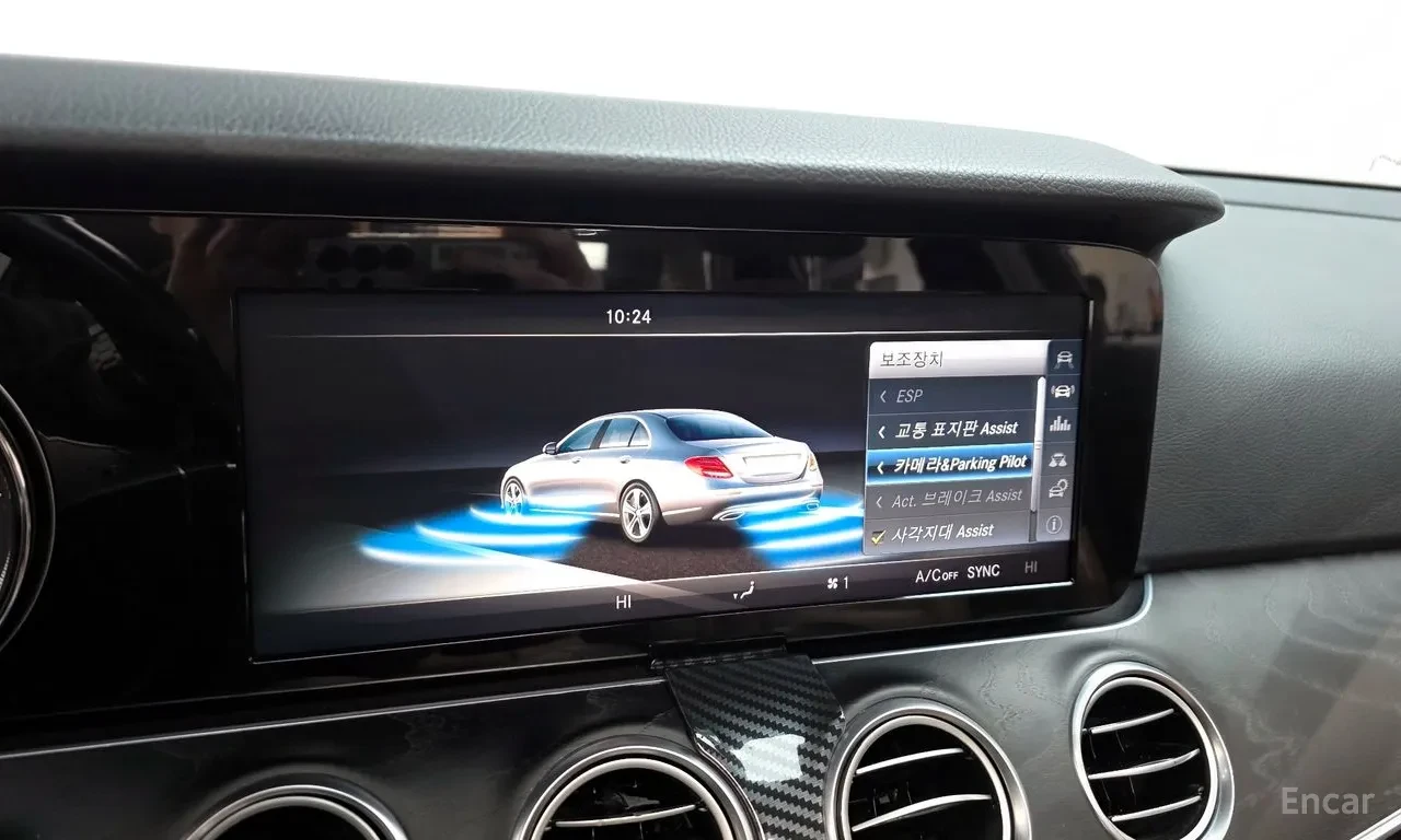 Mercedes-Benz E 220, снимка 12 - Автомобили и джипове - 54680757