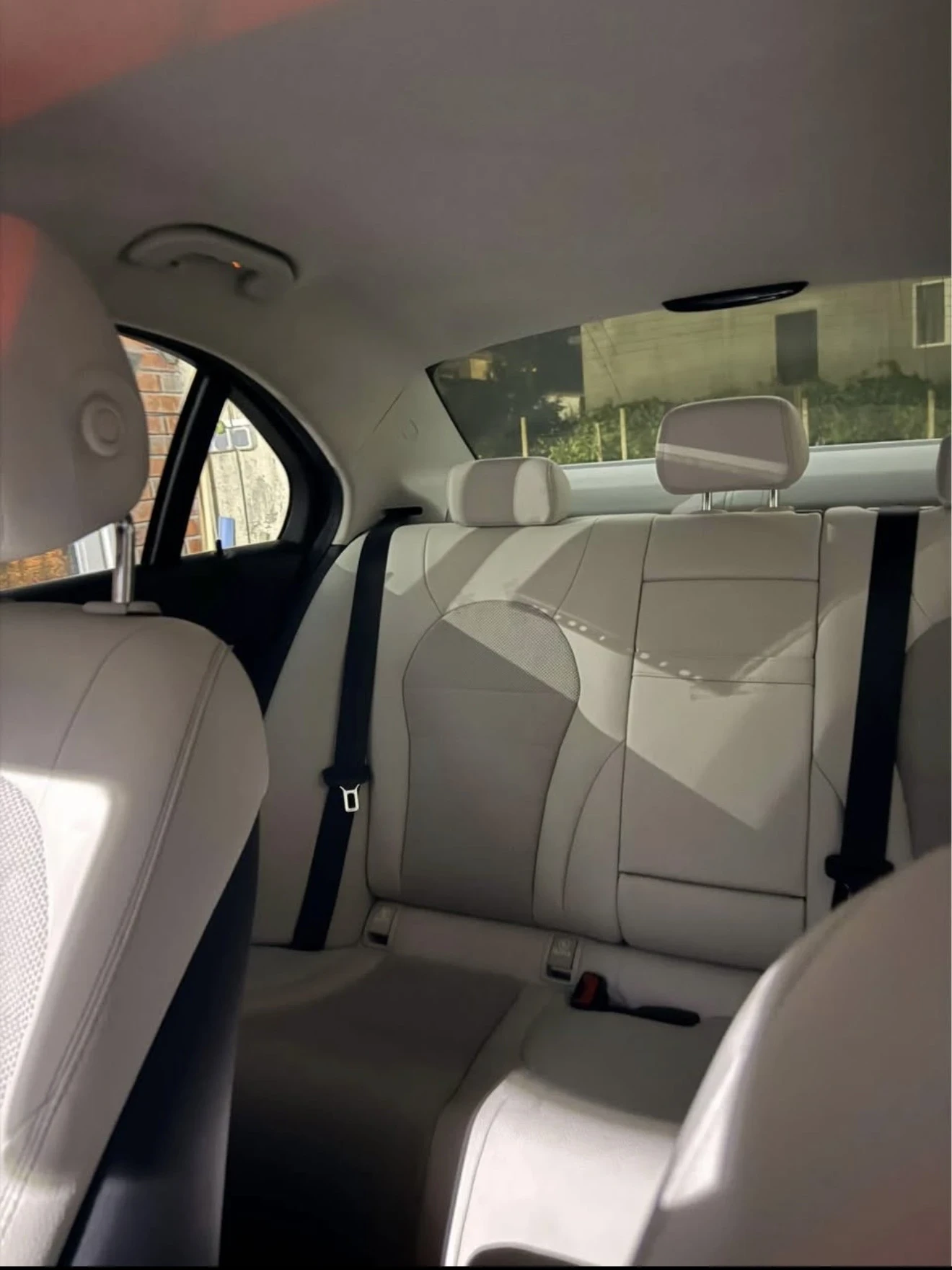 Mercedes-Benz C 220, снимка 8 - Автомобили и джипове - 54934763