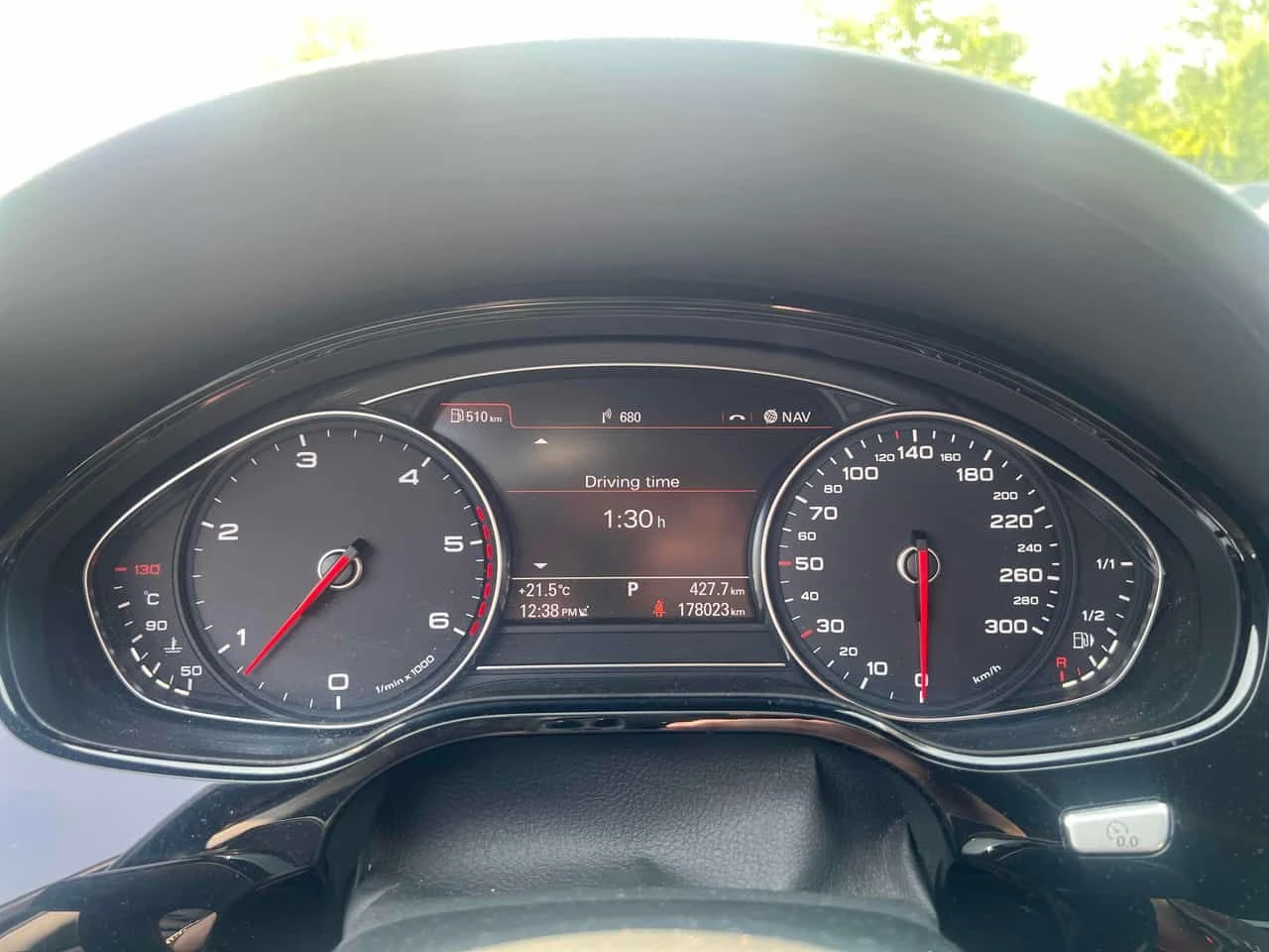 Audi A8 * 3.0L TDI * ДИСТРОНИК * ХЕД-ЪП * 360 КАМЕРА, снимка 8 - Автомобили и джипове - 55451436