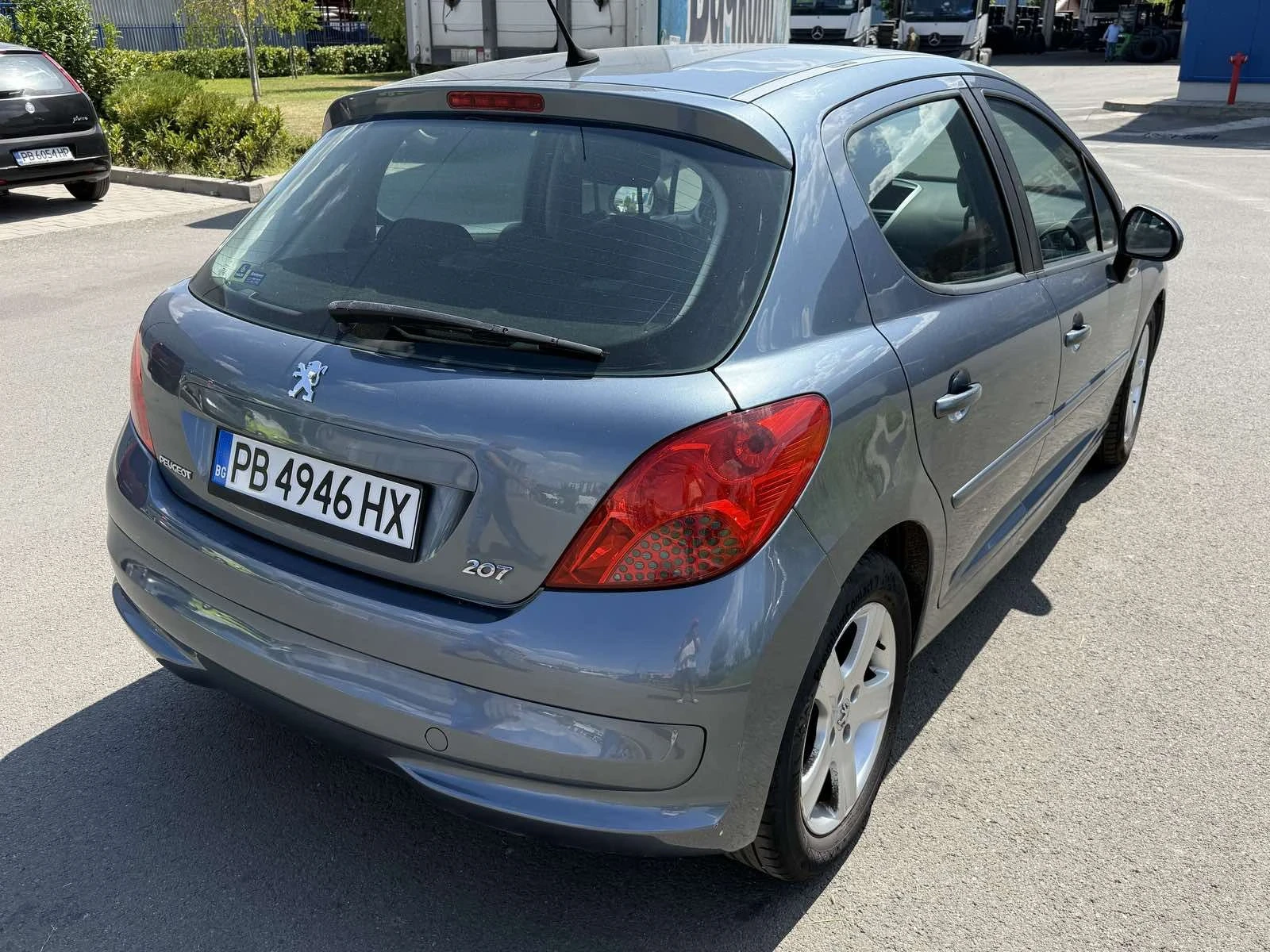 Peugeot 207 1.6HDi, снимка 4 - Автомобили и джипове - 55833360