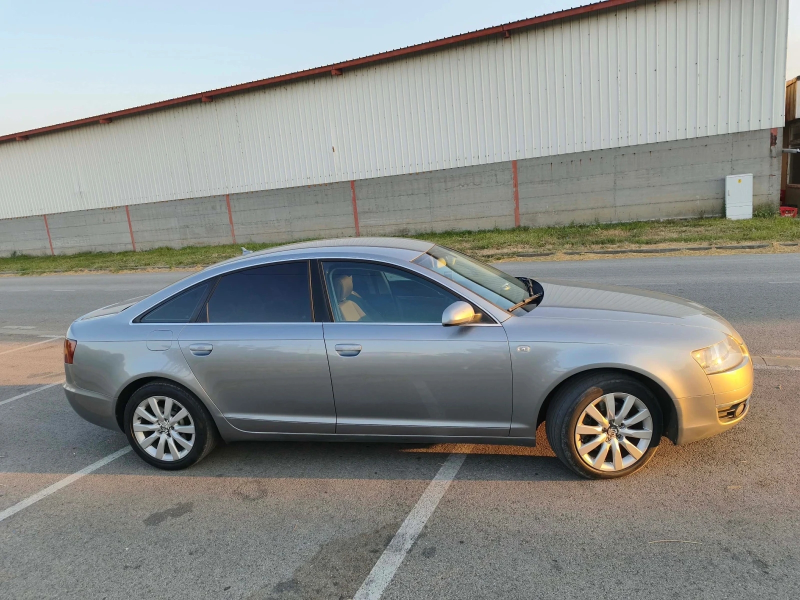 Audi A6, снимка 4 - Автомобили и джипове - 55987659