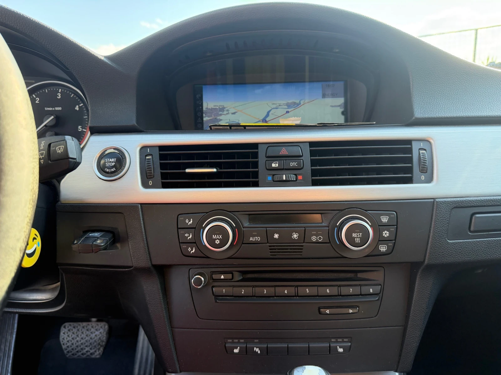 BMW 330 330D facelift 245кс, снимка 10 - Автомобили и джипове - 56241993