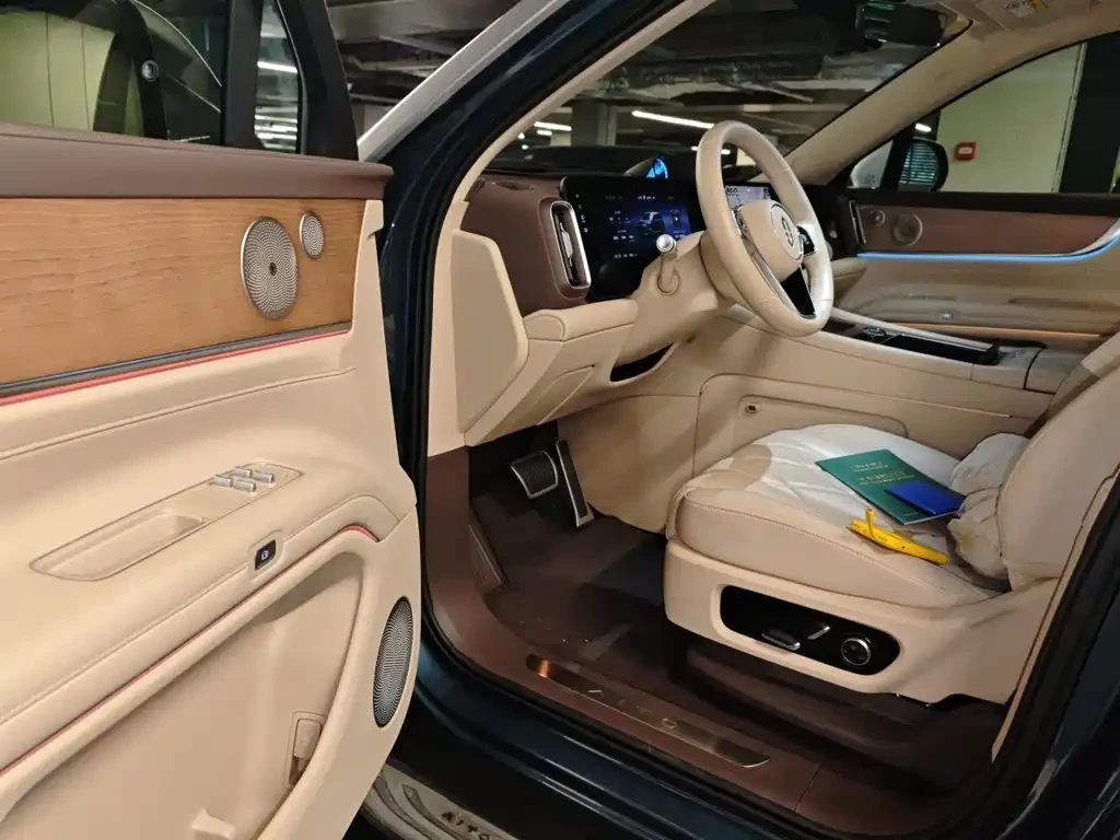 AITO 9 ULTRA 6-������ | 530hp AWD | 100kWh 800V | Mobile.bg � ����������� 16