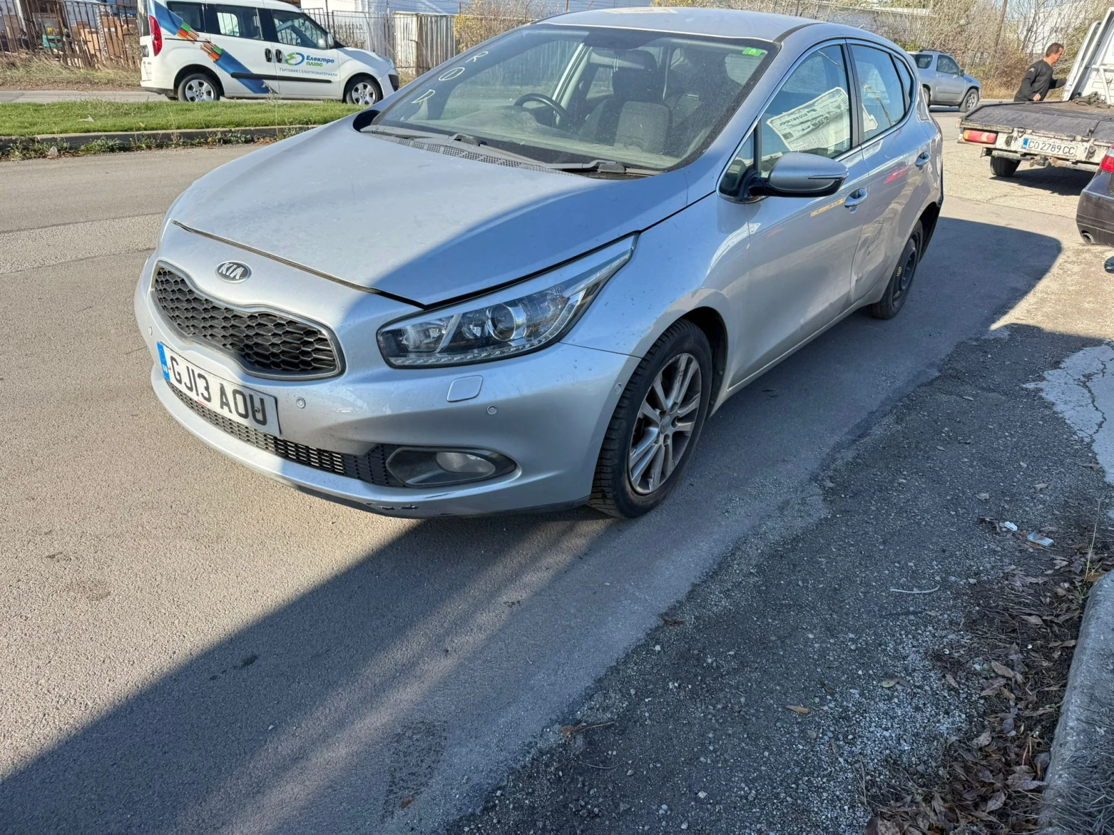 Kia Ceed 1.6d, снимка 2 - Автомобили и джипове - 56620369