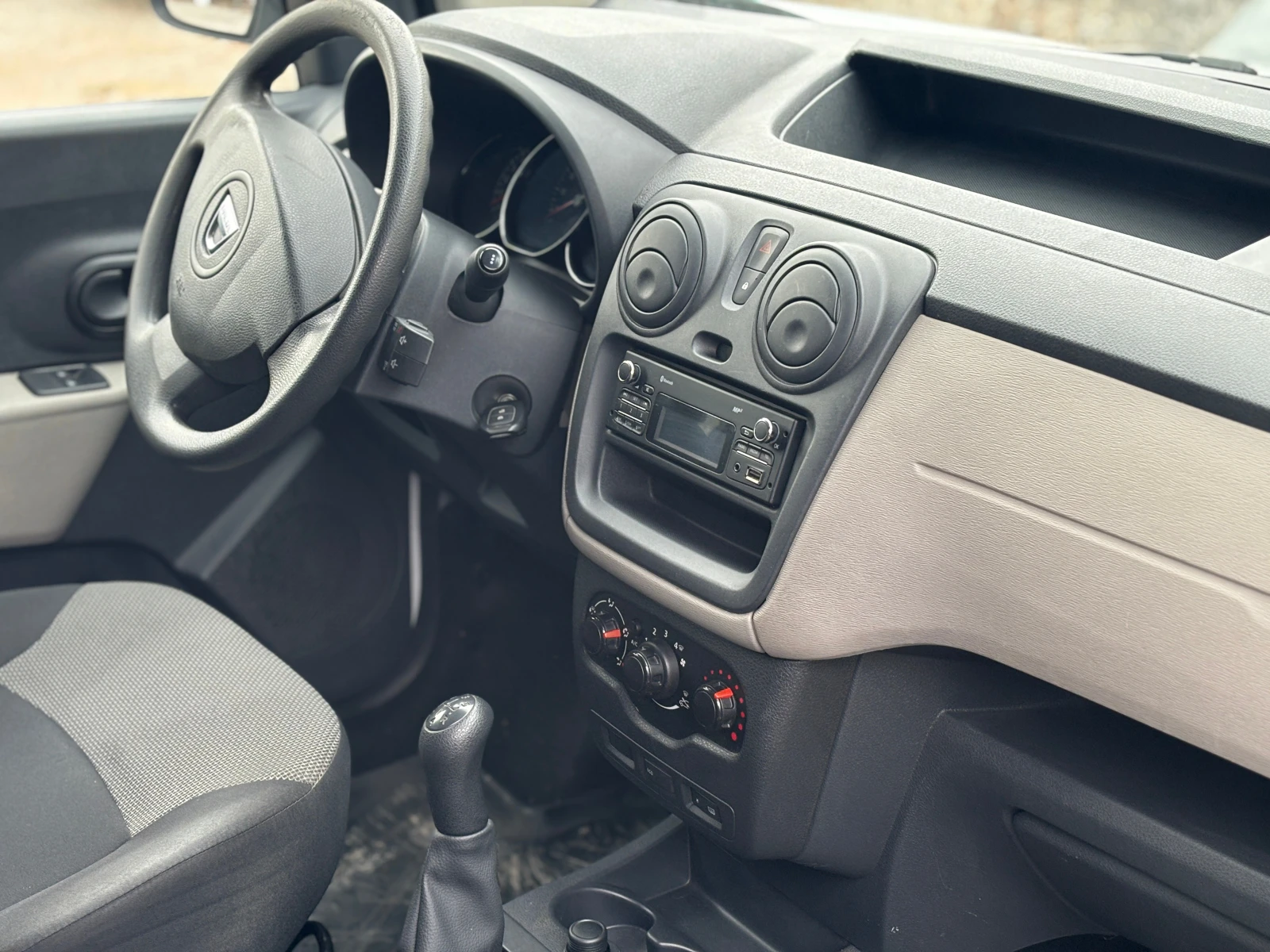 Dacia Dokker, снимка 2 - Автомобили и джипове - 56738478