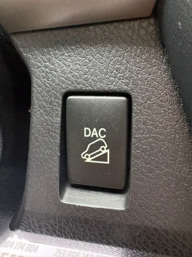 Toyota Rav4 2.2D 4WD ЛИЗИНГ* БАРТЕР* ЗАКУПЕН ОТ ПРЕДСТАВИТЕЛСТ, снимка 15