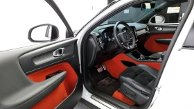 Volvo XC40 R-DESIGN* ПОДГРЕВ* КАМЕРА* ПАНОРАМА* KEYLESS* , снимка 8