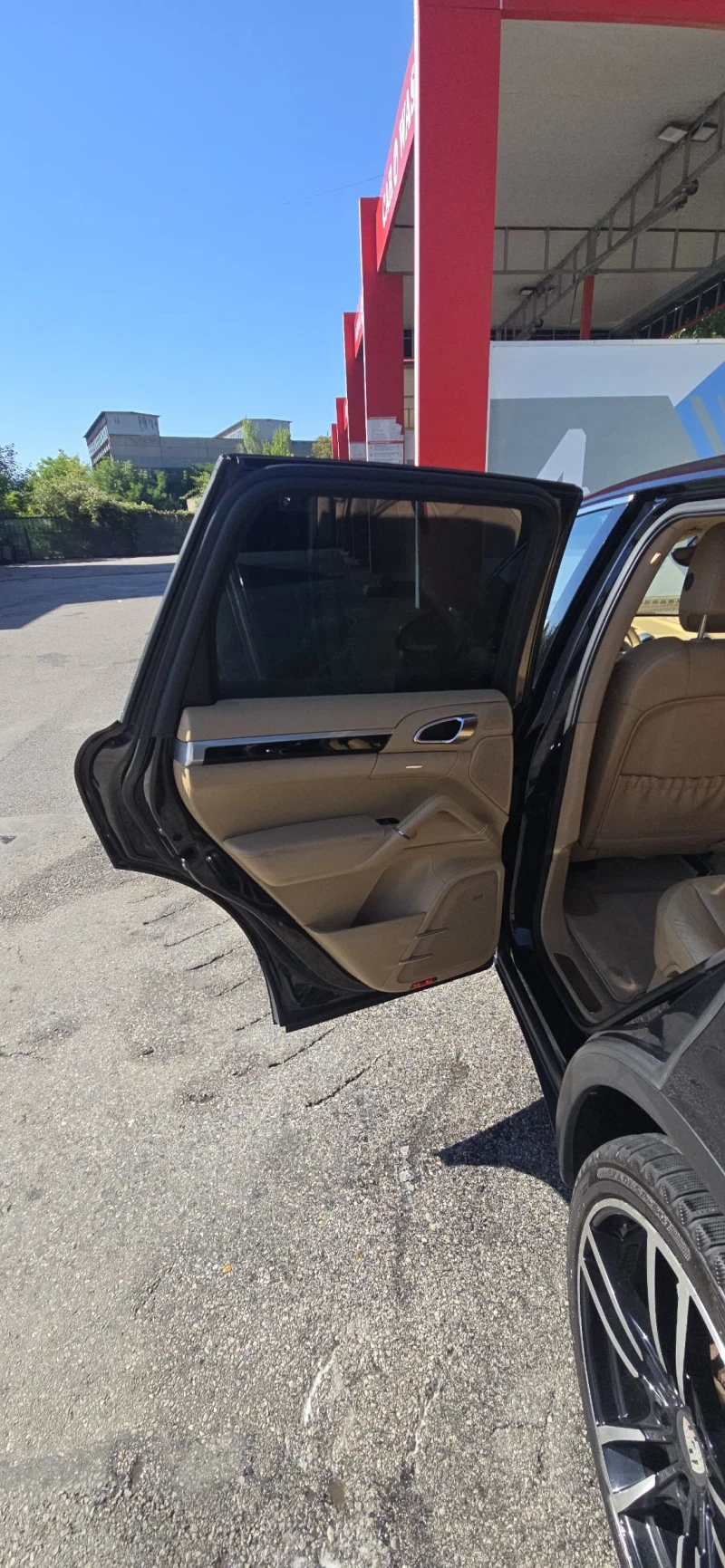 Porsche Cayenne, снимка 9 - Автомобили и джипове - 52180054