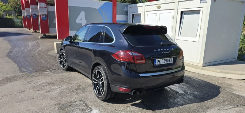 Porsche Cayenne, снимка 4 - Автомобили и джипове - 52180054
