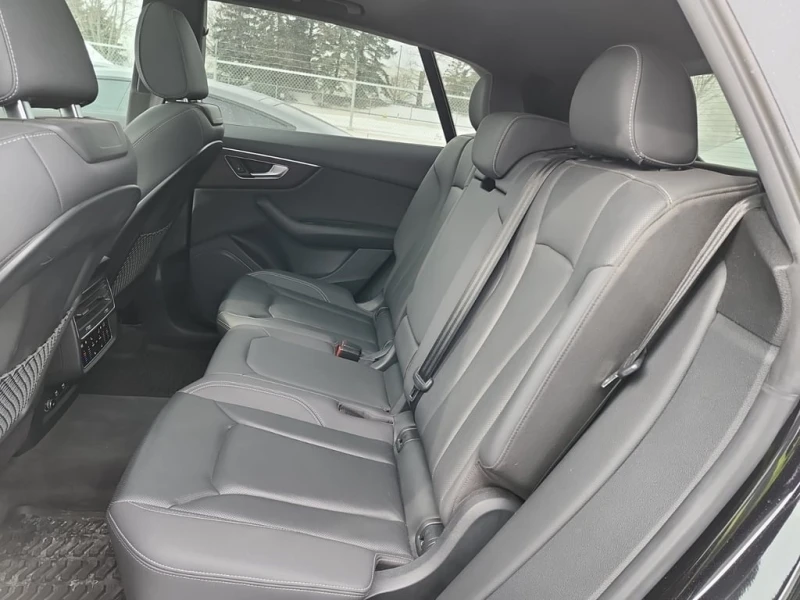 Audi Q8 PROGRESSIV  CARFAX, снимка 13 - Автомобили и джипове - 53443155