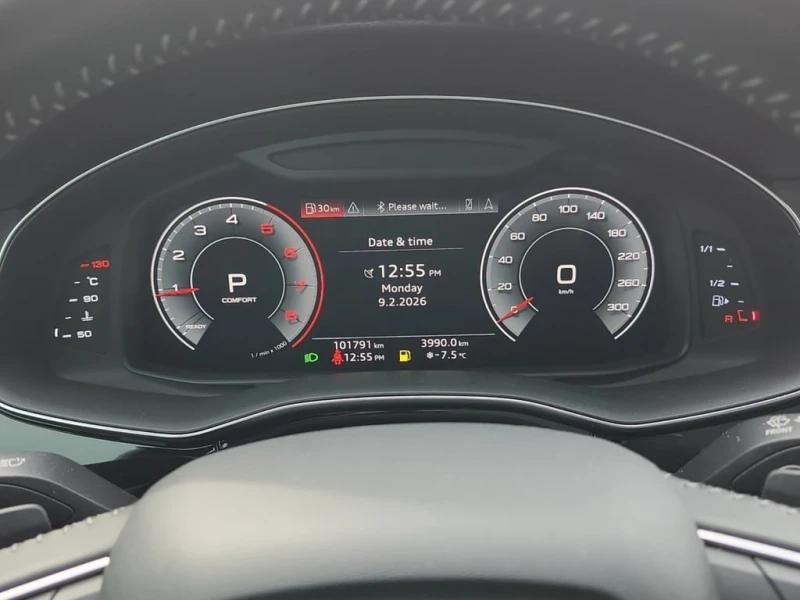 Audi Q8 PROGRESSIV  CARFAX, снимка 9 - Автомобили и джипове - 53443155