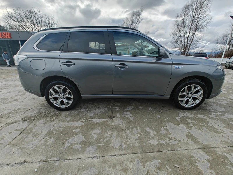 Mitsubishi Outlander PHEV, снимка 2 - Автомобили и джипове - 53471503