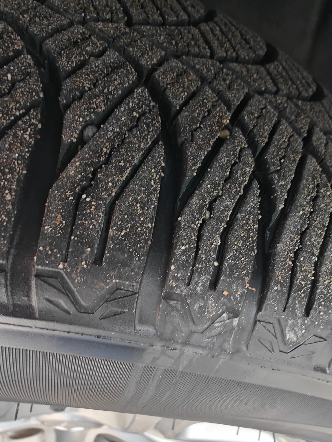 Mitsubishi Outlander PHEV | Mobile.bg � ����������� 12