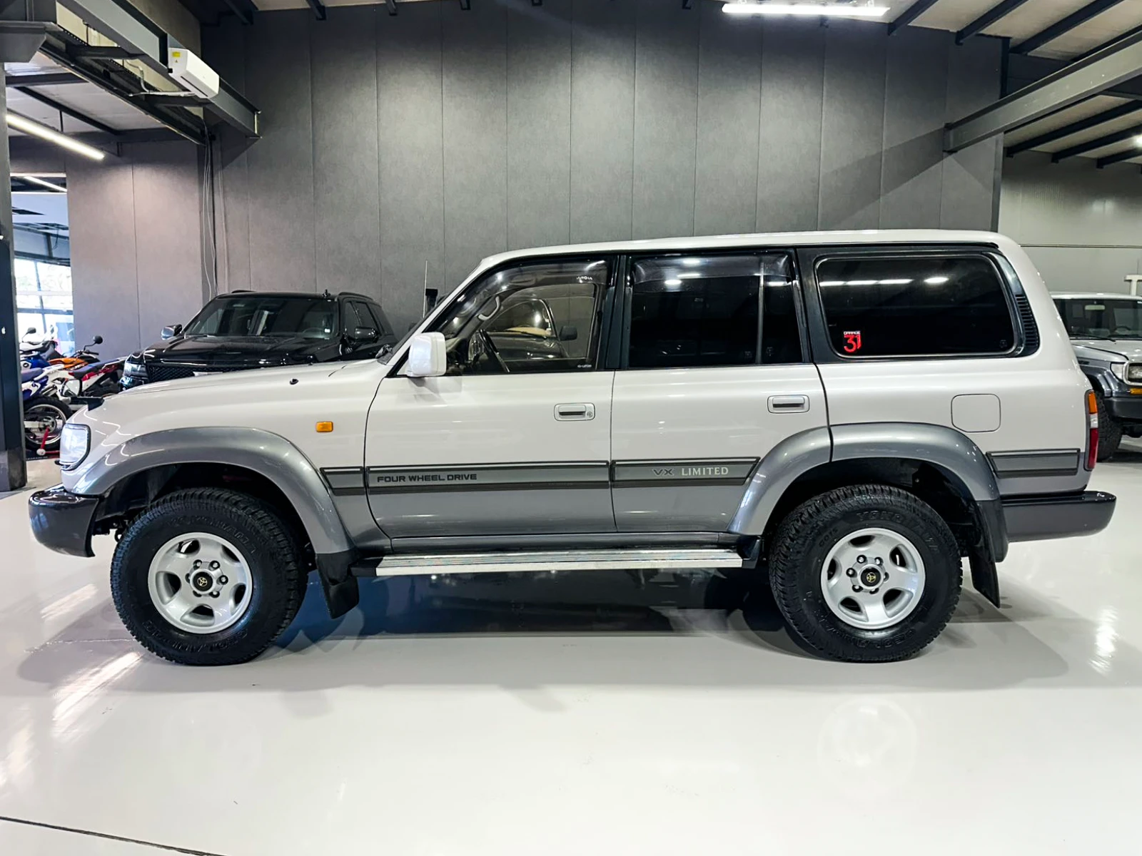 Toyota Land cruiser 80 VX Limited   - изображение 4
