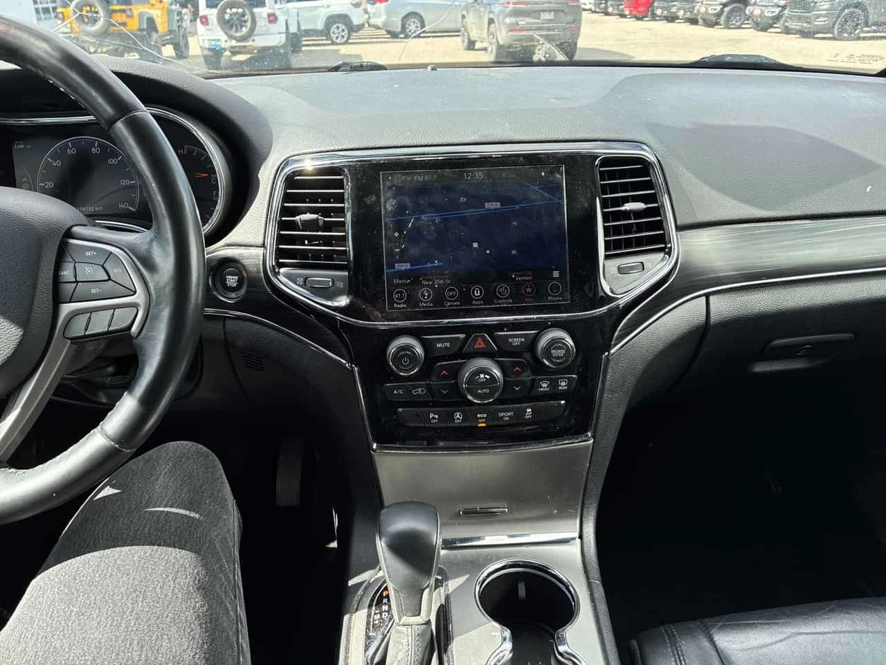 Jeep Grand cherokee Limited/ШИБИДАХ/ПОДГРЕВИ, снимка 9 - Автомобили и джипове - 54037910