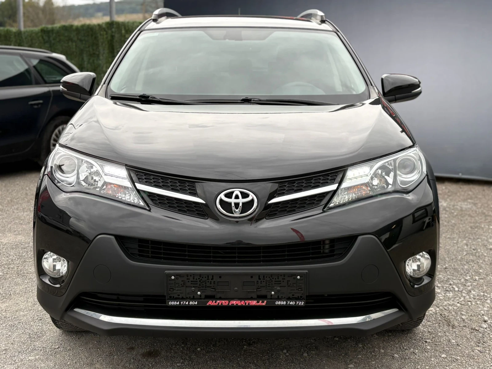 Toyota Rav4 2.2D 4WD ЛИЗИНГ* БАРТЕР* ЗАКУПЕН ОТ ПРЕДСТАВИТЕЛСТ, снимка 2 - Автомобили и джипове - 54200375