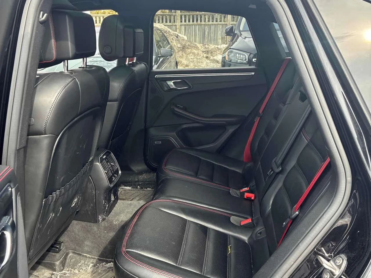 Porsche Macan * GTS * КЛИП НА МОТОРА * ОТ ПРЕДСТАВИТЕЛСТВО, снимка 12 - Автомобили и джипове - 54365800