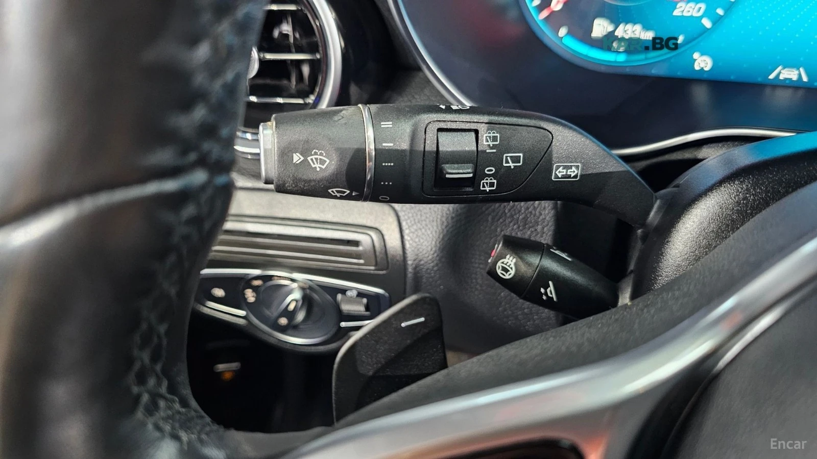 Mercedes-Benz GLC 220 AMG* ОБДУХВАНЕ* DIGITAL* HEADUP* CAMERA* , снимка 15 - Автомобили и джипове - 54950225