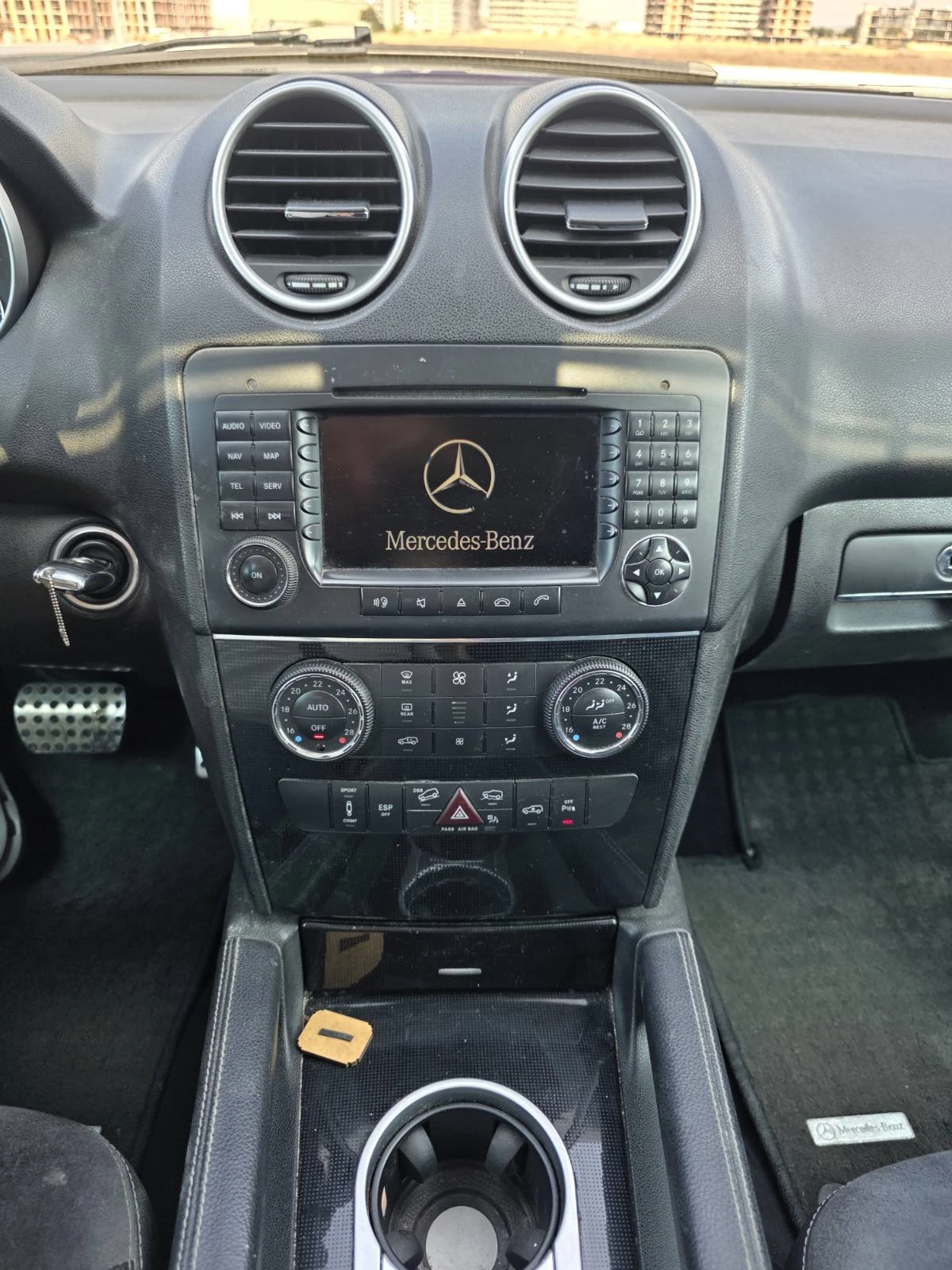 Mercedes-Benz ML 320 4 Matic, снимка 15 - Автомобили и джипове - 55831670