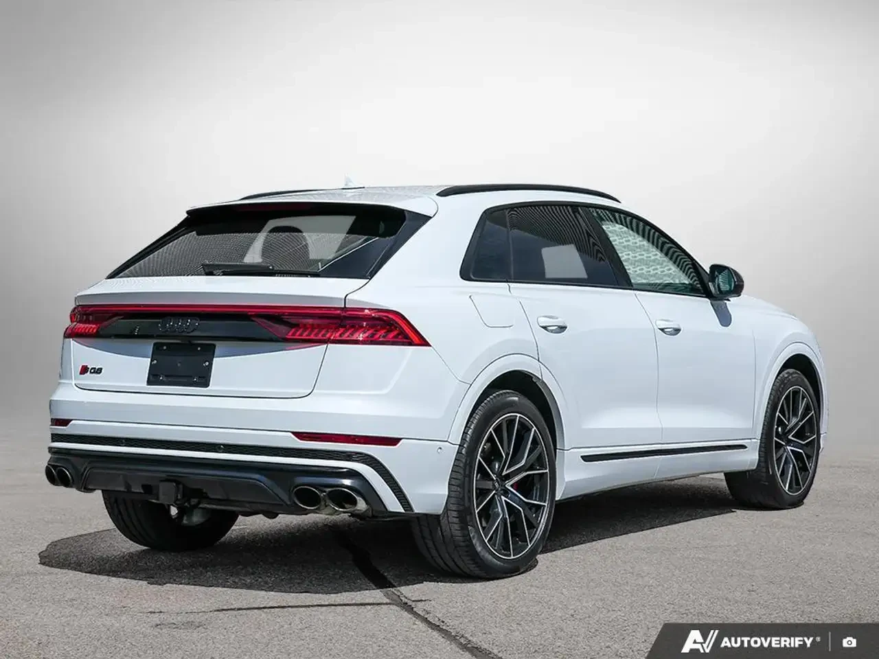 Audi SQ8, снимка 4 - Автомобили и джипове - 56227087