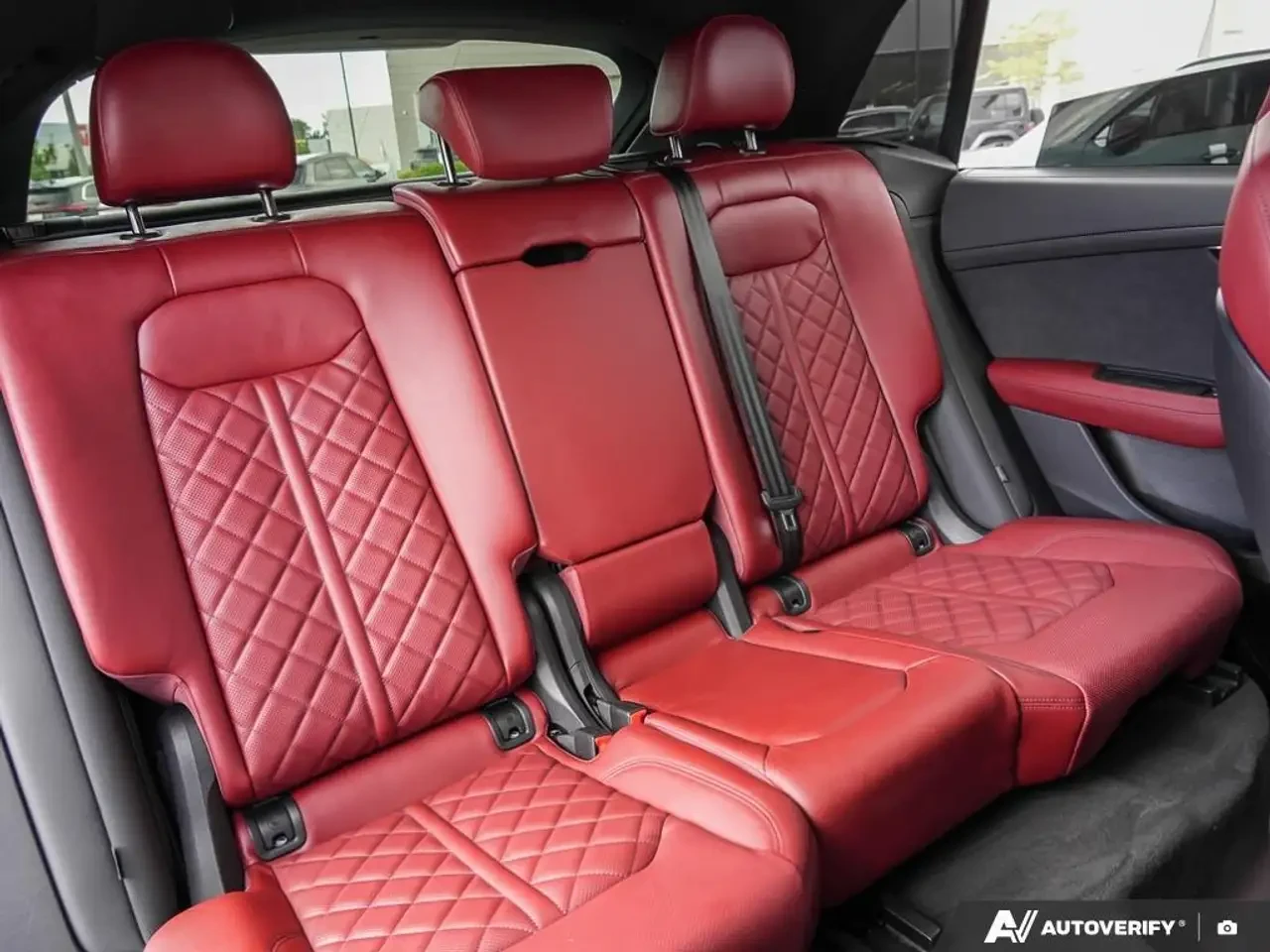 Audi SQ8, снимка 10 - Автомобили и джипове - 56227087