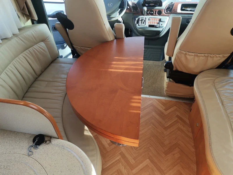 Кемпер Esterel Mercedes 316, снимка 7 - Каравани и кемпери - 52216830