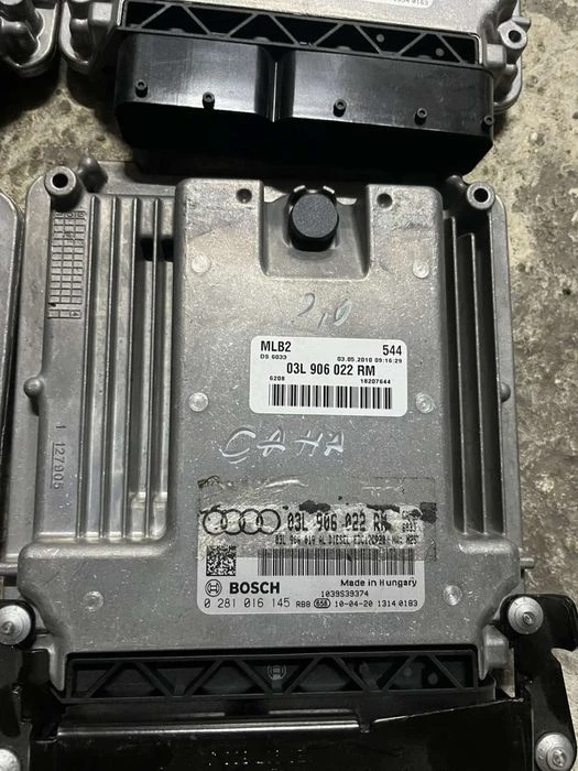 Компютър мотор двигател ECU AUDI A4 A6 A5 Q5 20tdi CaH 03L906022RM