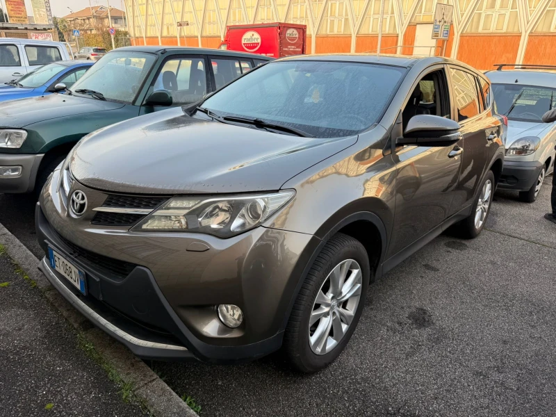 Toyota Rav4 * 4X4* 2.2-150* ОЧАКВАН ВНОС* ИТАЛИЯ* EURO 5* , снимка 1 - Автомобили и джипове - 47792088