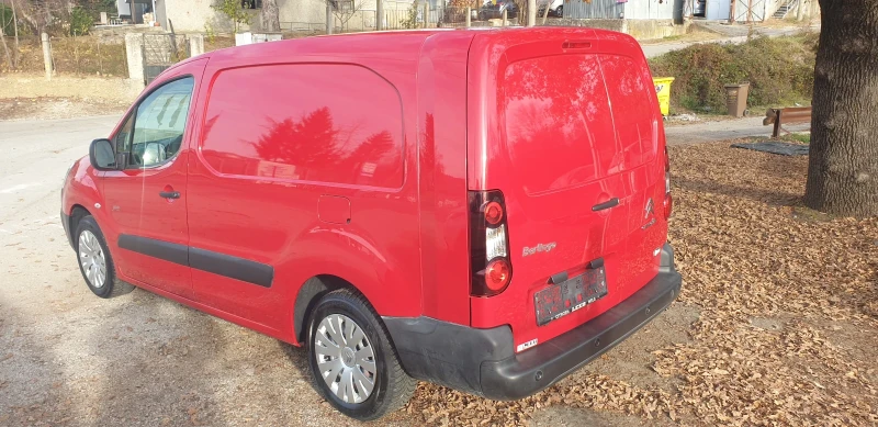 Citroen Berlingo Електрически XL, снимка 2 - Автомобили и джипове - 48063360