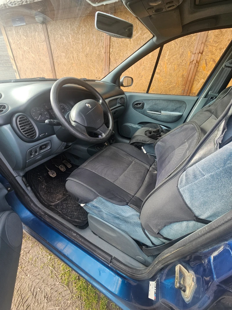 Renault Scenic 1.6, снимка 5 - Автомобили и джипове - 48917109