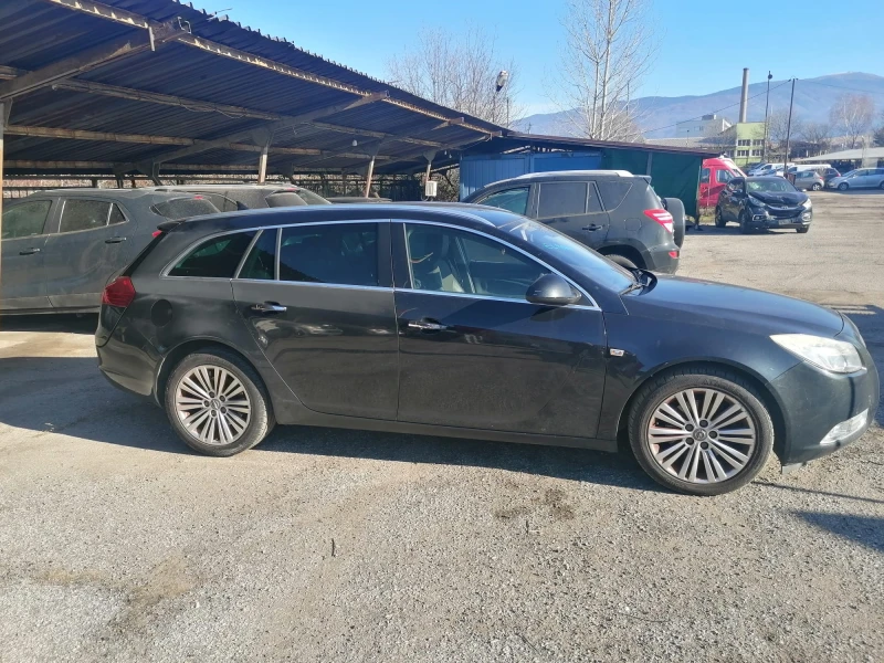 Opel Insignia 2.0 CDTI, снимка 3 - Автомобили и джипове - 52726679