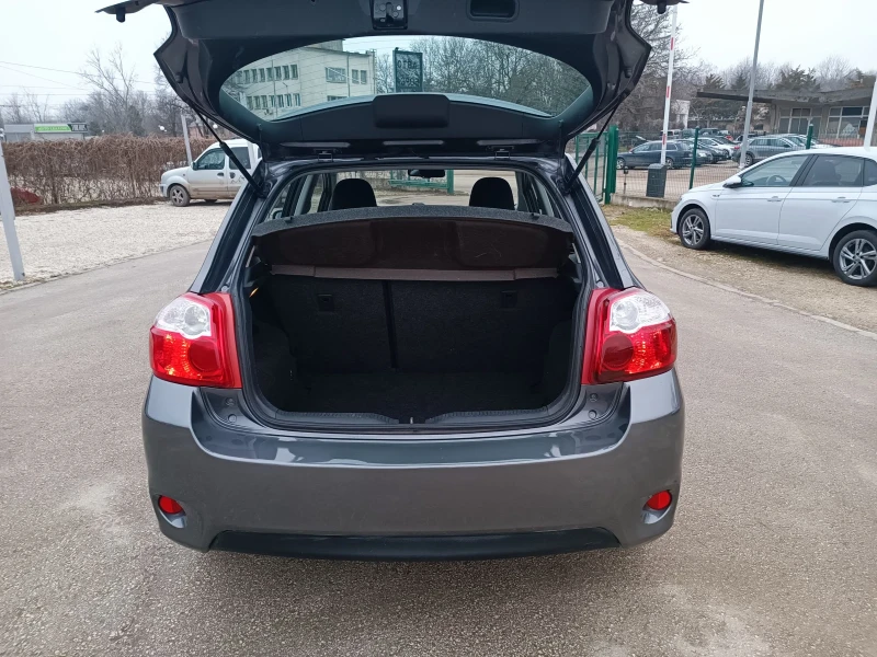 Toyota Auris 1.8i-147кс-ШВЕЙЦАРИЯ-РЪЧКА-6ск-FACELIFT-KEYLESS, снимка 5 - Автомобили и джипове - 53275683