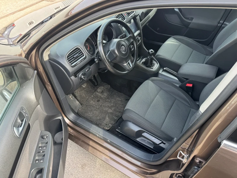 VW Golf 1.6TDI105ks Navi Kamera, снимка 10 - Автомобили и джипове - 53414380