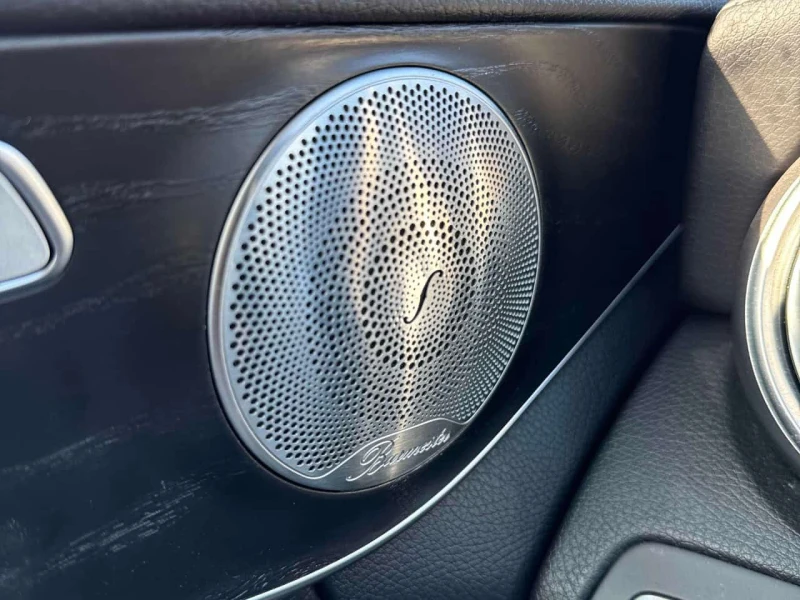 Mercedes-Benz C 400 CARFAX, снимка 10 - Автомобили и джипове - 53591538