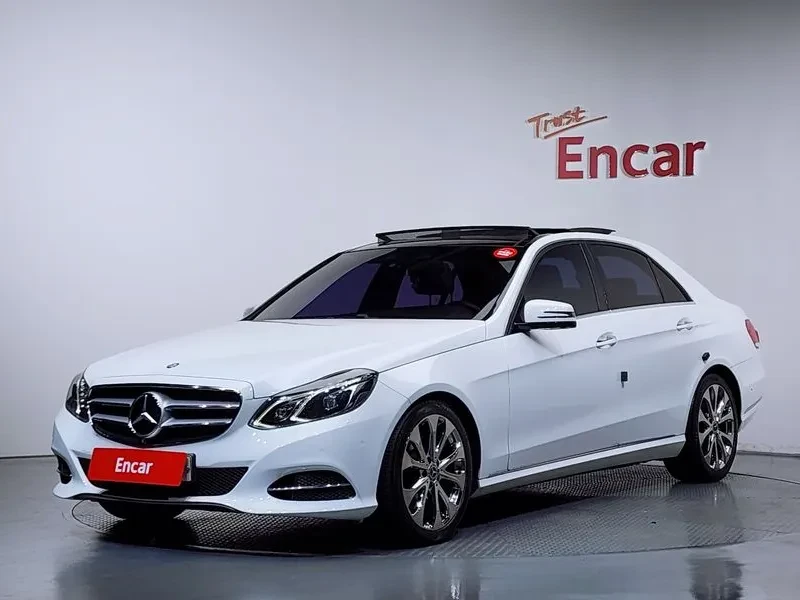Mercedes-Benz E 300 Avantgarde - САМО 30% АВАНС