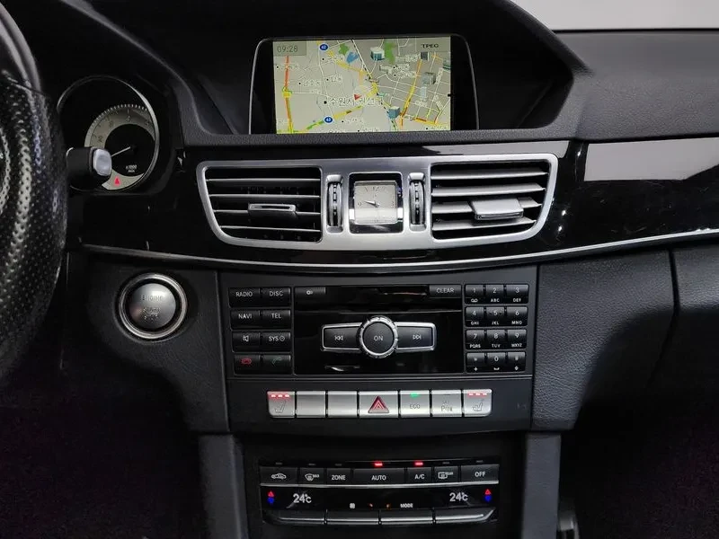 Mercedes-Benz E 300 Avantgarde - САМО 30% АВАНС, снимка 13 - Автомобили и джипове - 56002501