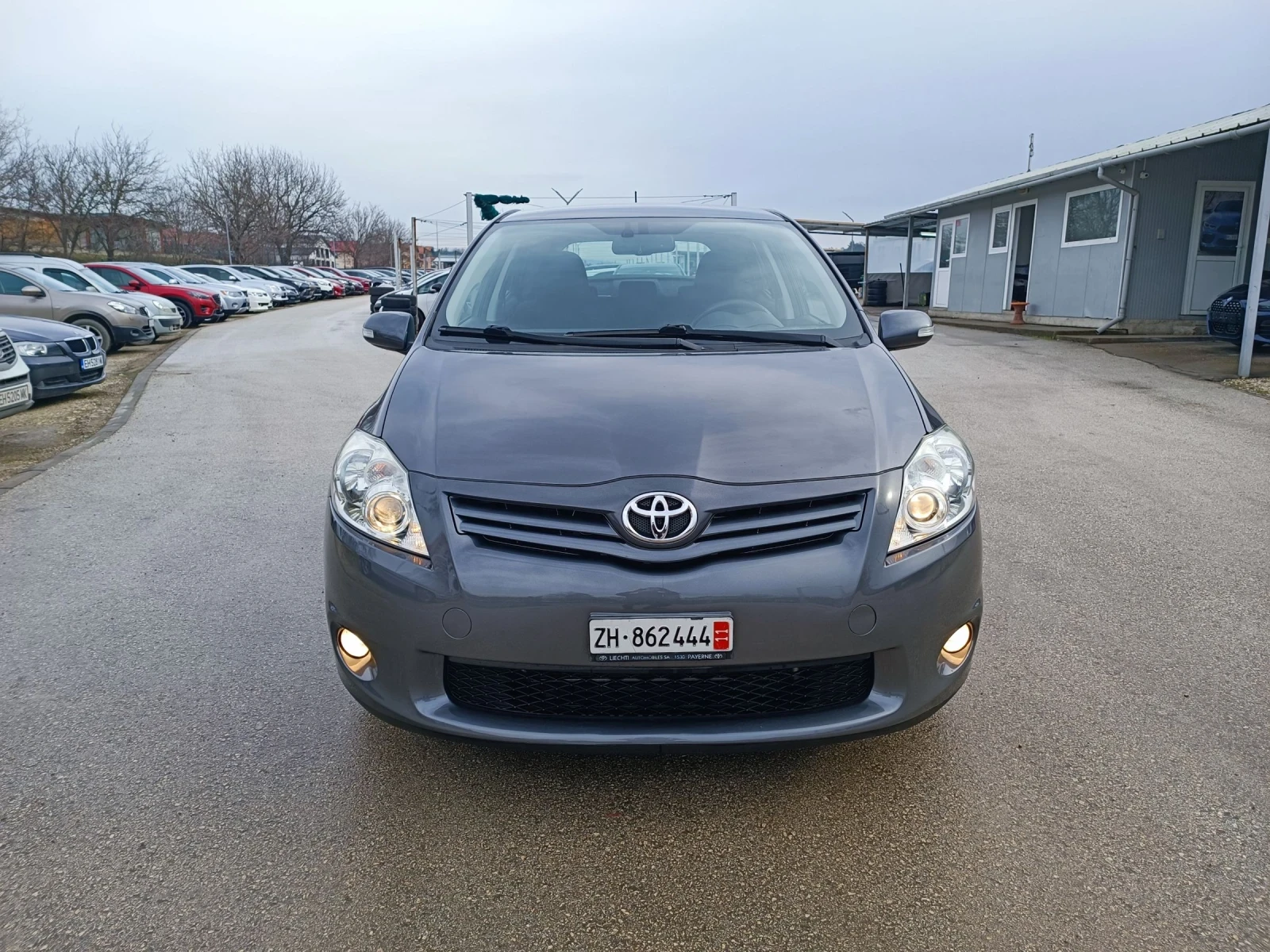 Toyota Auris 1.8i-147кс-ШВЕЙЦАРИЯ-РЪЧКА-6ск-FACELIFT-KEYLESS, снимка 1